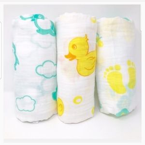 NIB 100% Organic Cotton Muslin Swaddles